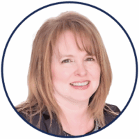 hayley dezendorf headshot